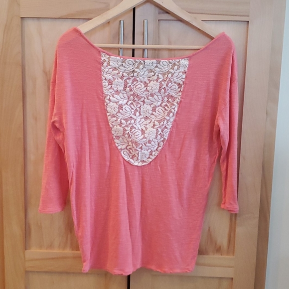 American Eagle Outfitters 3/4 Length Sleeve Shirt - Picture 2 of 4